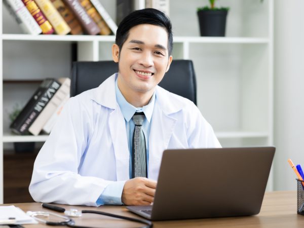 asking insightful questions medical thought leaders doctor